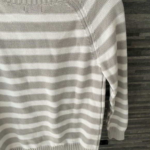 Girls Old Navy Striped Sweater - Picture 7 of 8